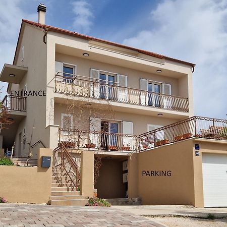 Summer Breeze Apartment - Quiet Place With A Spectacular View And A Garden Šibenik Extérieur photo